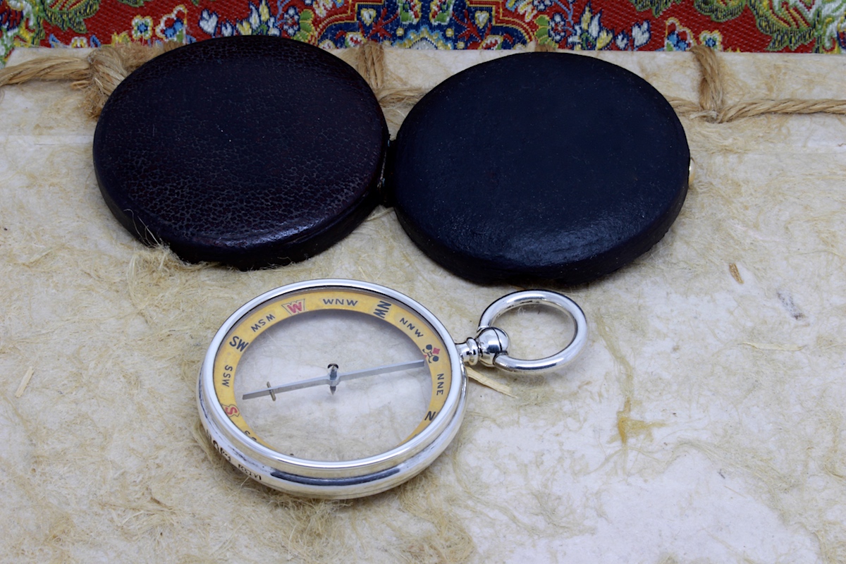 Victorian Barker & Son Silver Pebble Lens Compass, Hallmarked London 1899