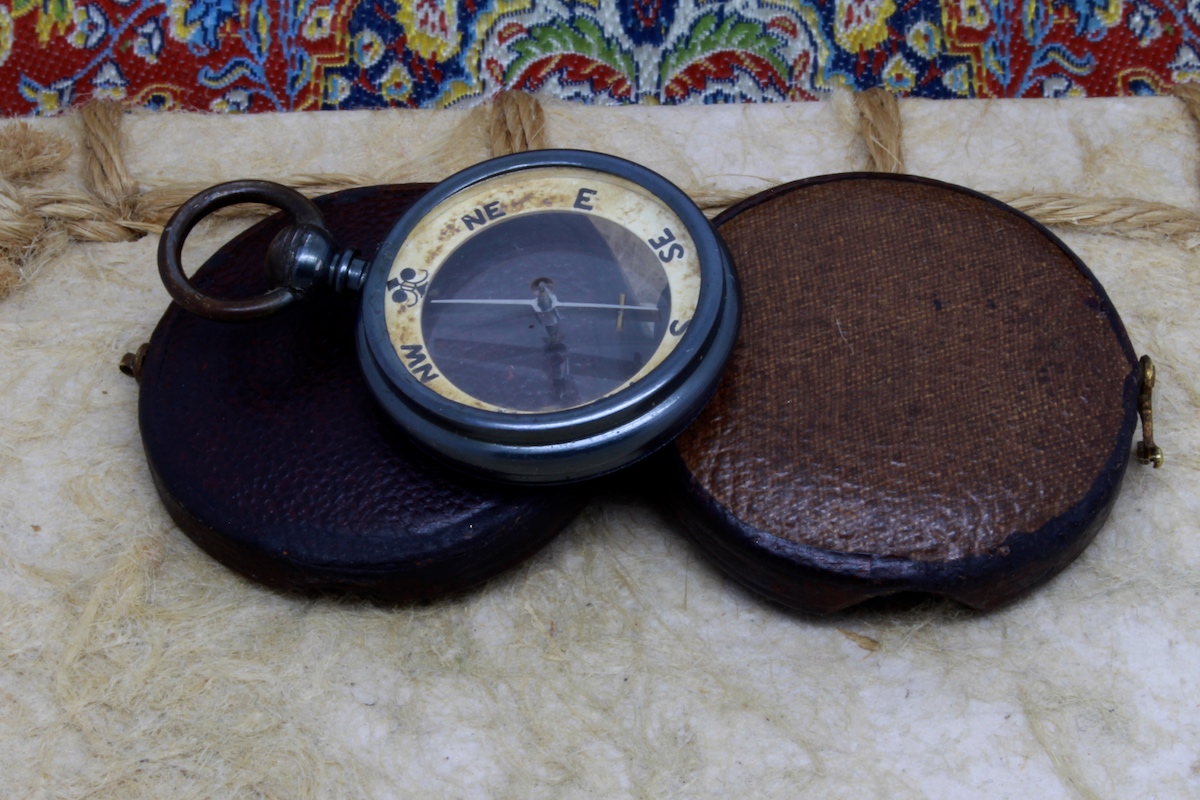 Victorian Pebble Lens Leather-Cased Compass, c. 1900