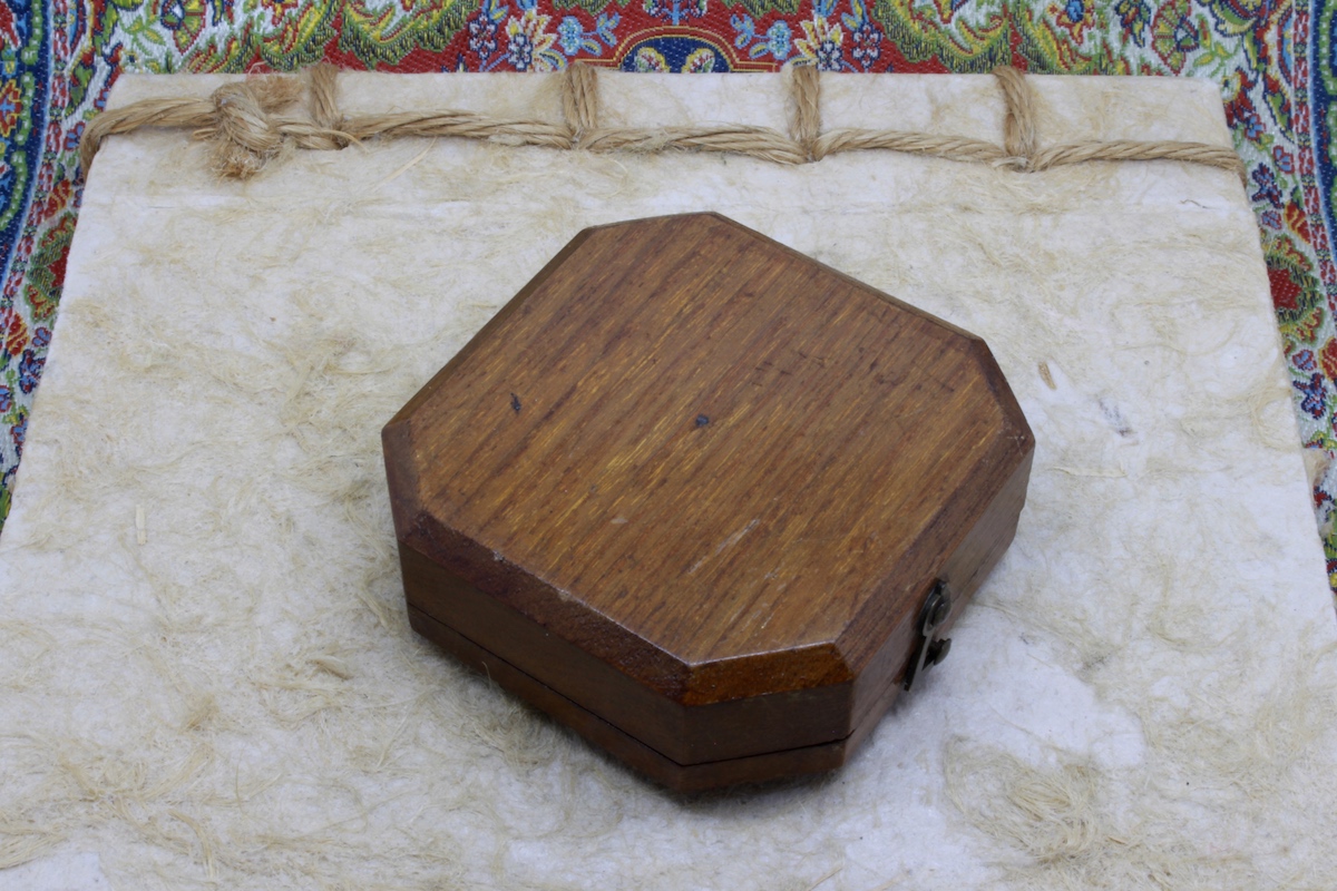 English Compass in Wood Box by James Parkes & Son, c. 1850