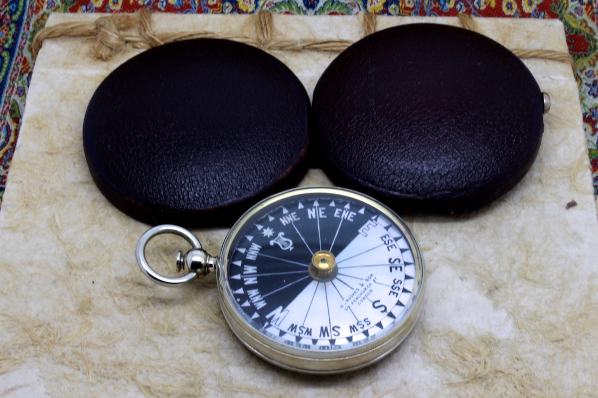 HUGHES & SON PORT OF LONDON PRESENTATION POCKET COMPASS, 1884