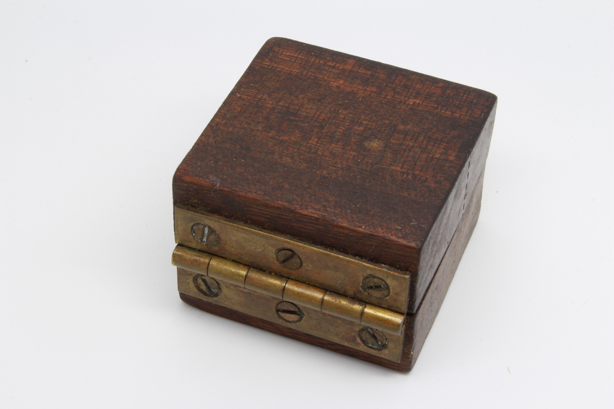 Unusual Victorian Compass by F. Barker & Son, c. 1890
