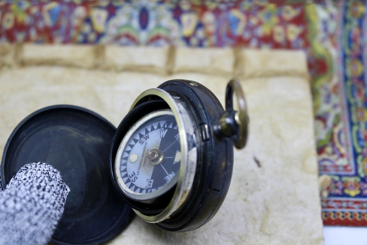 Rare J. LIZARS Gimballed Compass, c. 1890